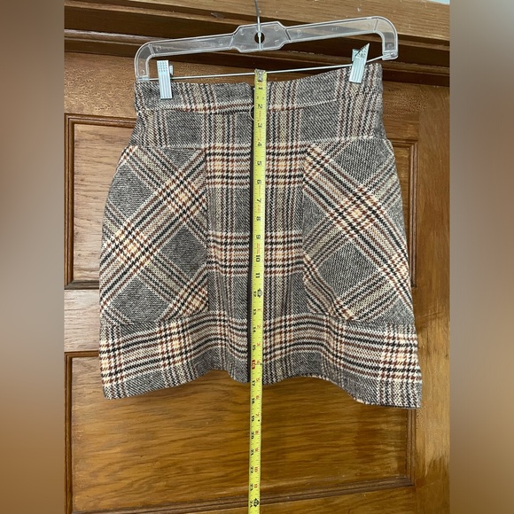 Fashion on Earth plaid zipper skirt - Picture 3 of 7